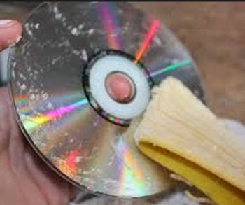 use banana peel to polish the disk